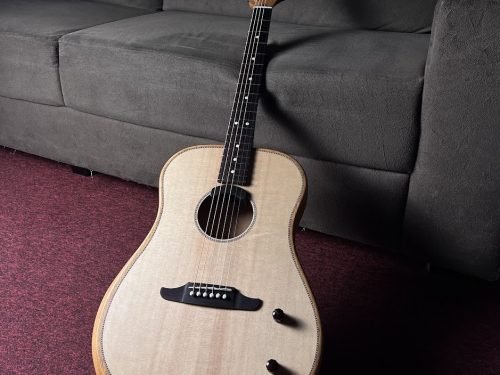 Fender Highway Series Dreadnought