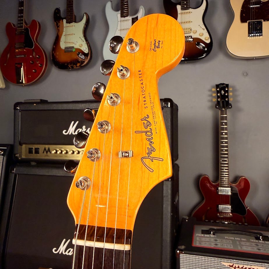 Fender American Vintage II '61 Stratocaster Fiesta Red
