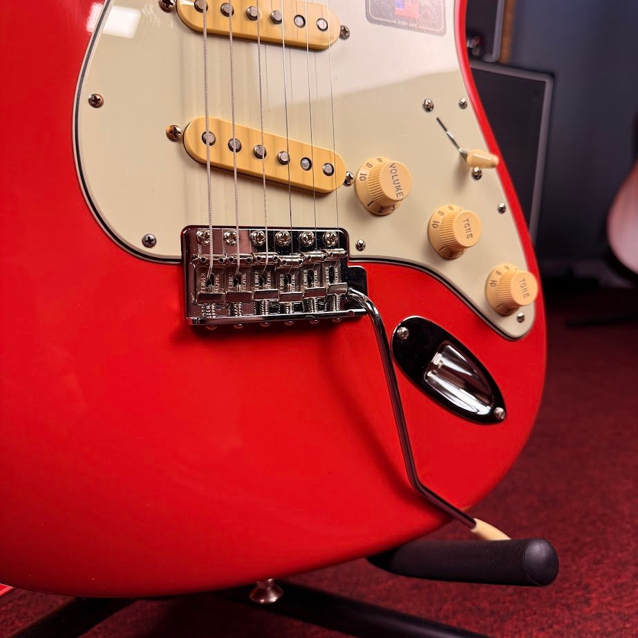 Fender American Vintage II '61 Stratocaster Fiesta Red