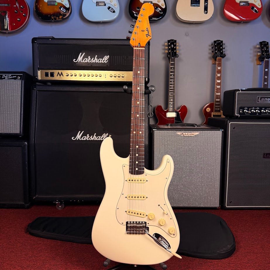 Fender Standard Stratocaster Olympic White c/ Upgrades