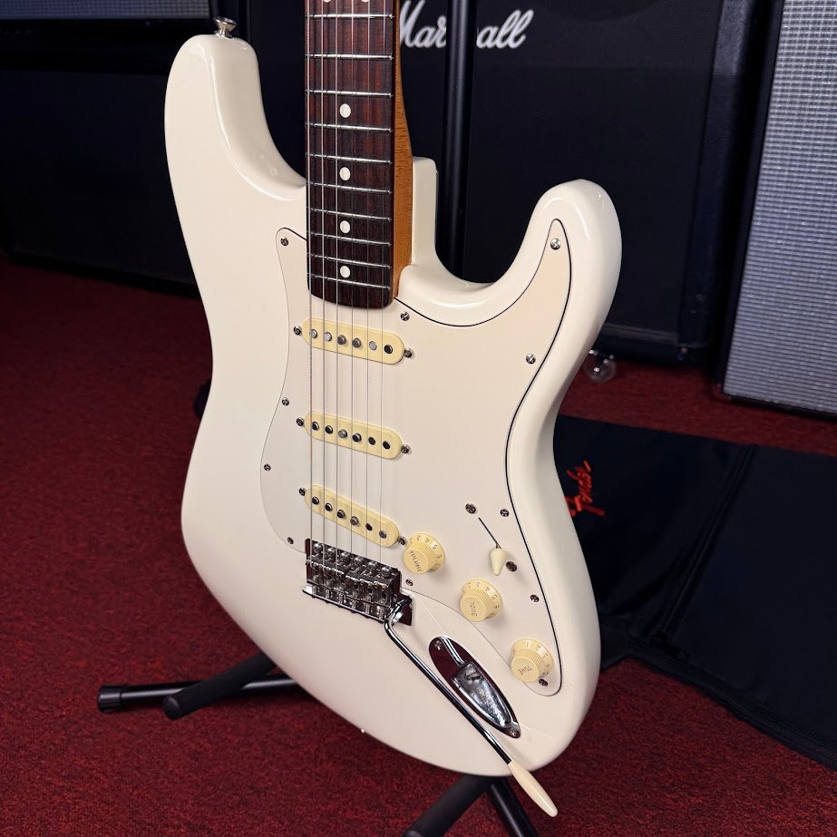 Fender Standard Stratocaster Olympic White c/ Upgrades
