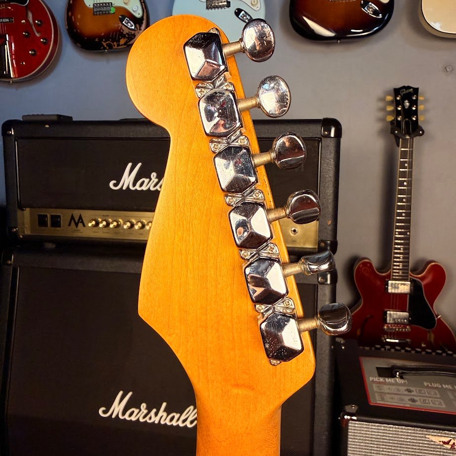 Fender Standard Stratocaster Olympic White c/ Upgrades
