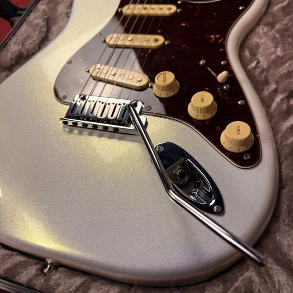 Fender American Ultra Stratocaster Arctic Pearl