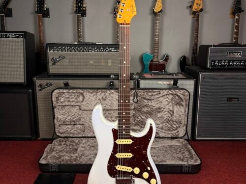 Fender American Ultra Stratocaster Arctic Pearl
