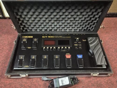 1ac8f6bb-baaa-45d8-945f-3cd919201b9c Boss GT-100 Amp Effects Processor