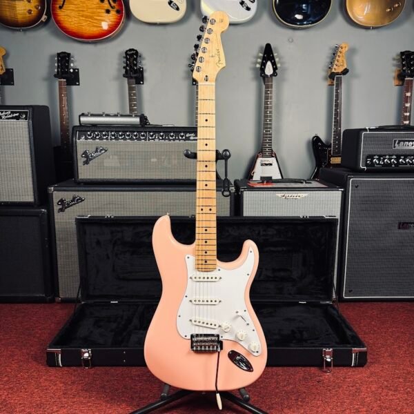 Fender Limited Ed. Player Stratocaster Shell Pink