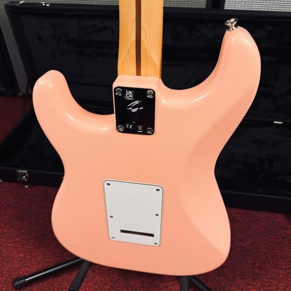 Fender Limited Ed. Player Stratocaster Shell Pink