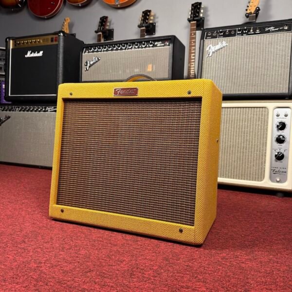 Fender Blues Jr. Lacquered Tweed