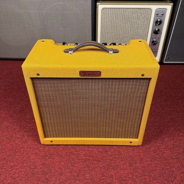 Fender Blues Jr. Lacquered Tweed