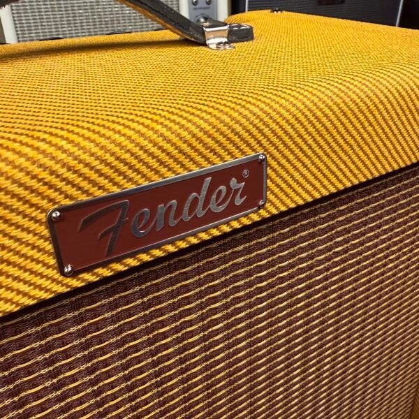 Fender Blues Jr. Lacquered Tweed