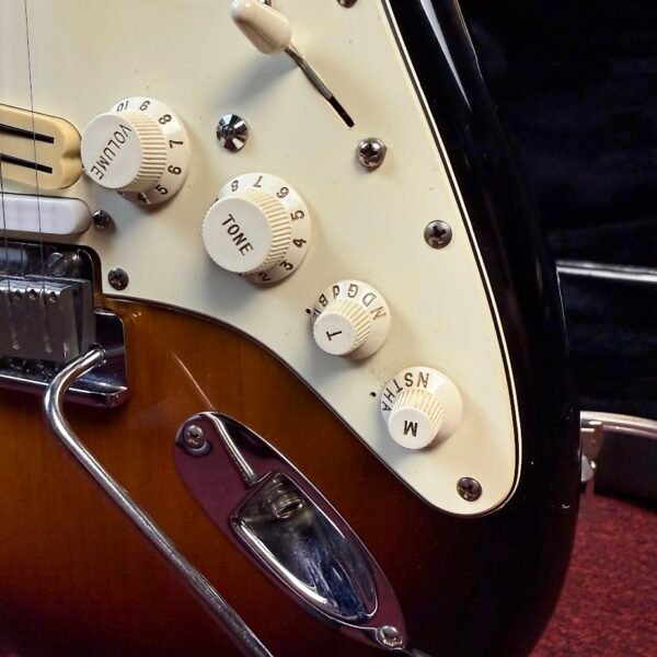 Fender VG Stratocaster Sunburst
