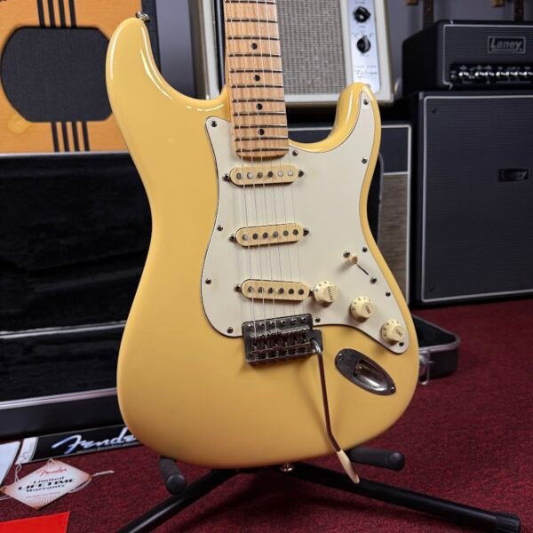 Fender Highway One Stratocaster c/ Captação Seymour Yngwie Malmsteen
