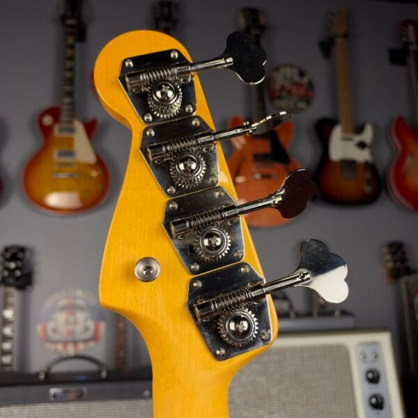 Fender American Vintage II '60s Precision Daphne Blue